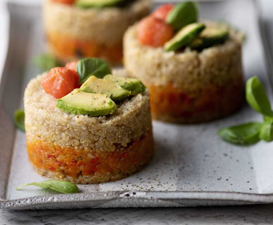 Tortini di quinoa con avocado e pomodorini confit Protein