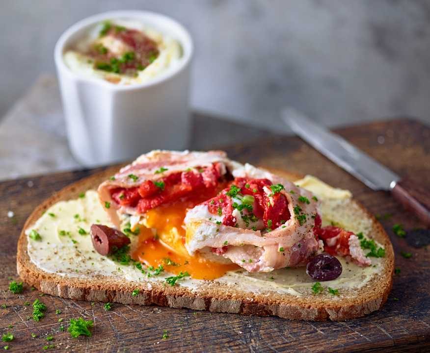 Uova in camicia con pancetta e peperoni arrostiti Low Fat