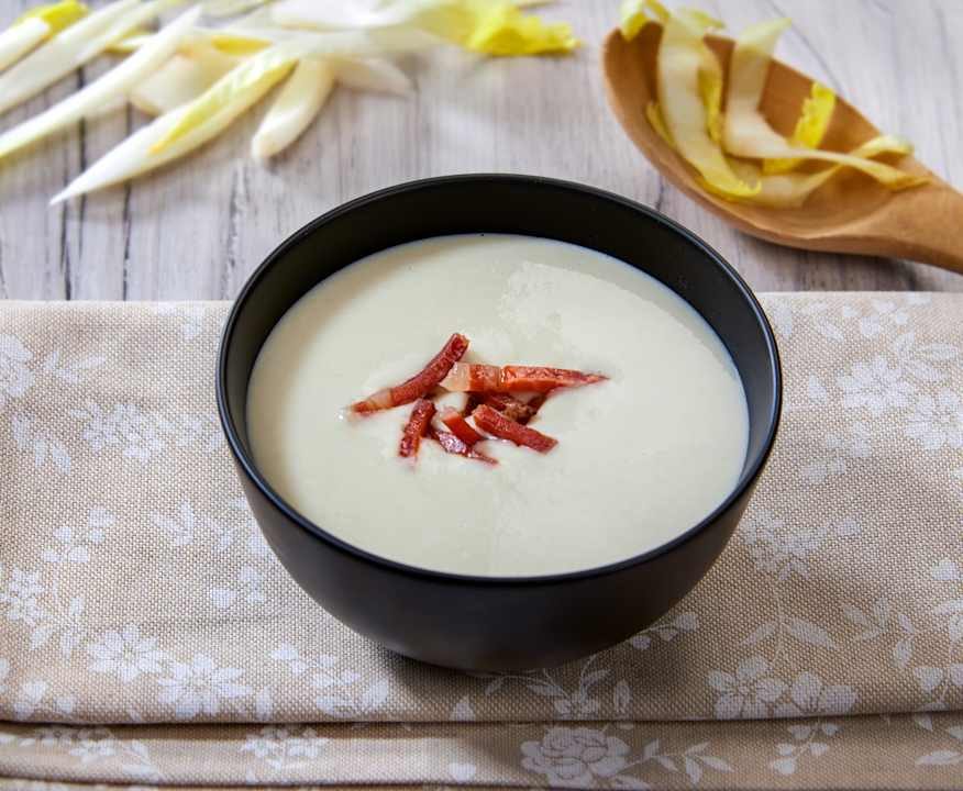 Vellutata di indivia belga e speck Protein