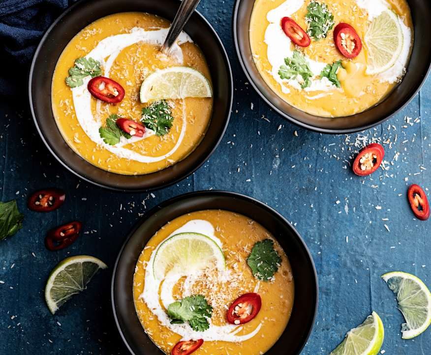 Vellutata di patate dolci, lenticchie rosse e latte di cocco Low Fat