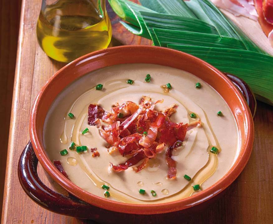 Vellutata di porri e patate con speck croccante Low Fat