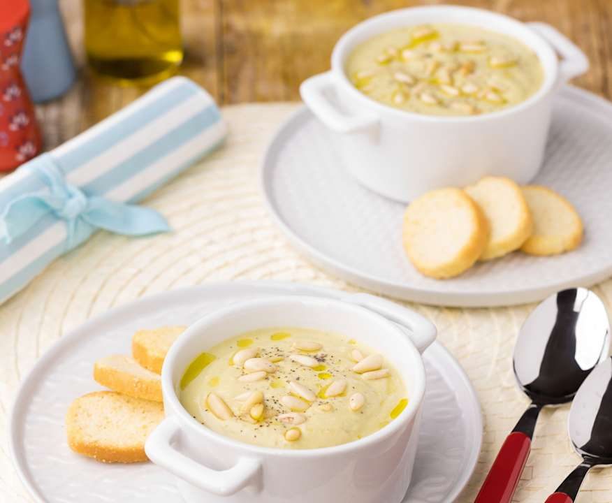 Vellutata fredda di fave e ricotta Low Carb