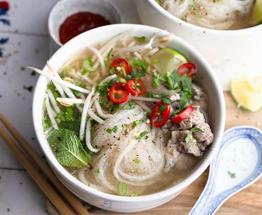 Zuppa con spaghetti di Daikon Low Carb