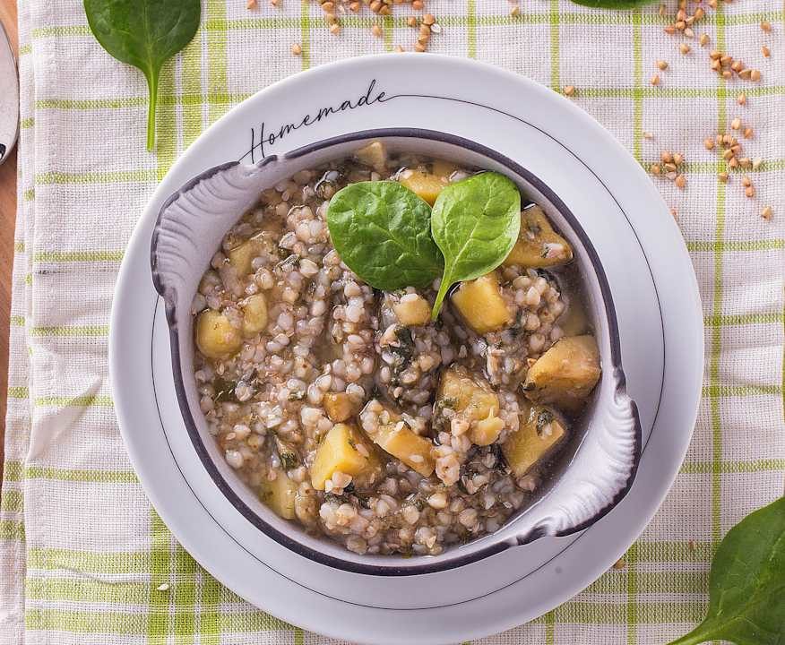 Zuppa di spinaci e grano saraceno Low Fat