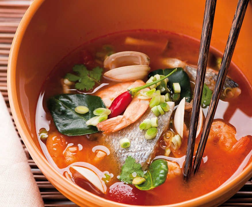 Zuppa Thai piccante di pesce Low Carb